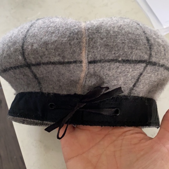 SOLD 😍😍  Grey wool beret - Picture 2 of 3